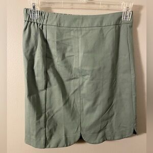 Skies are blue skirt Medium excellent condition